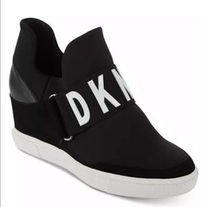 Women’s Cosmos Dkny wedge sneaker size 8.5
